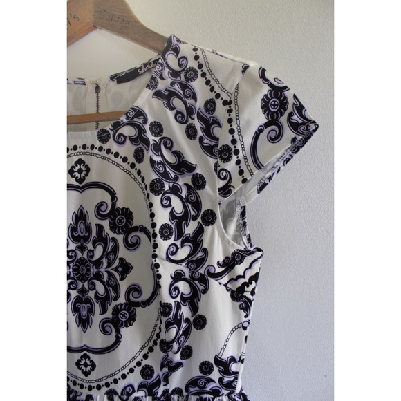 Preowned Lulus Medallion Mini Dress Small - Picture 4 of 10